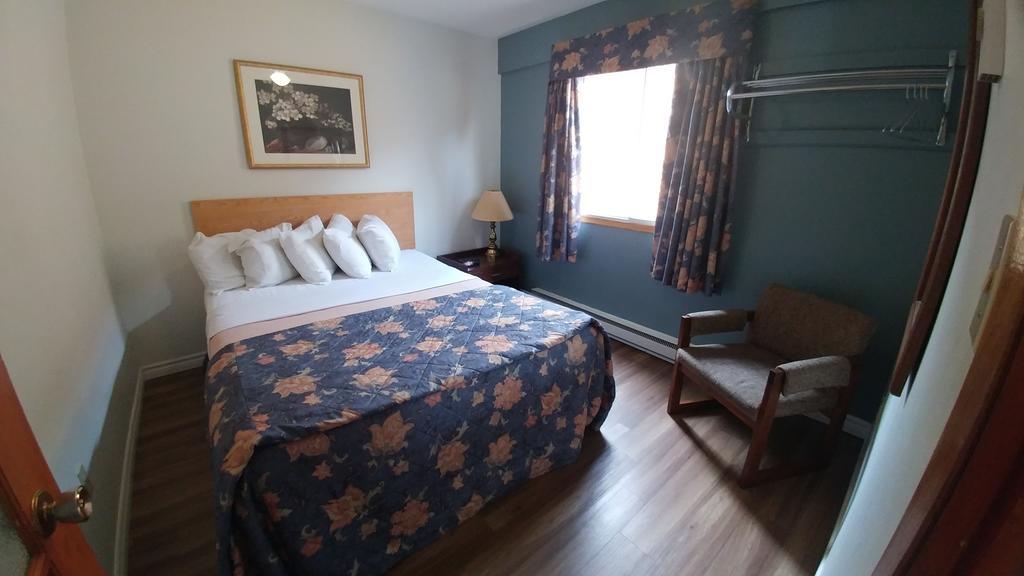 Northlander Motel Sault Ste. Marie Exteriör bild